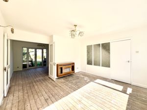 Living Room- click for photo gallery